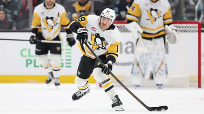 PIT@SEA: Dewar scores empty-net goal