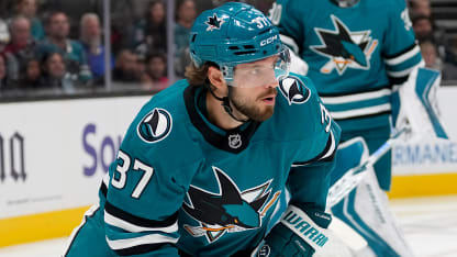 Timothy Liljegren debuterar för Washington Capitals