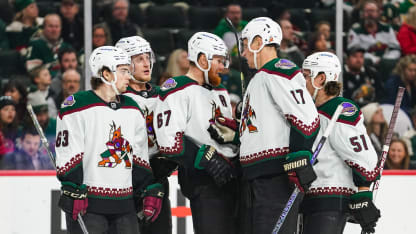 20221127_Coyotes@Wild_kg087