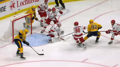 CAR@NSH: Nyquist scores goal against Carolina Hurricanes