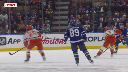 Le tir de Killorn échappe à Woll