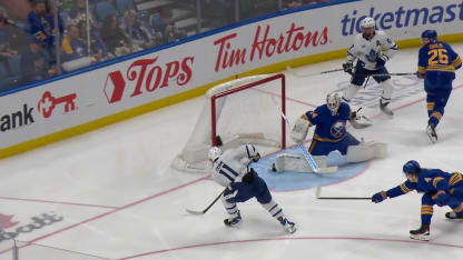 Domi pots one-timer in 800th game