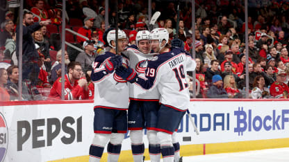 Mejores jugadores ofensivos de los Blue Jackets fueron clave en triunfo