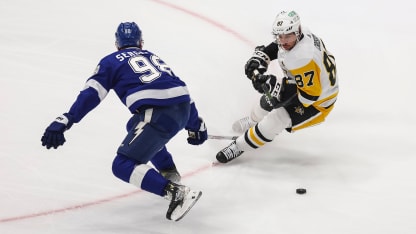 sidney-crosby-at-tbl-tampa-bay-lightning-16-9