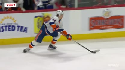 NYI@OTT: Schaefer marque un but contre James Reimer