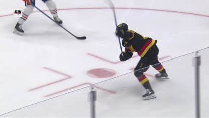 Pettersson dunkar in pucken i PP