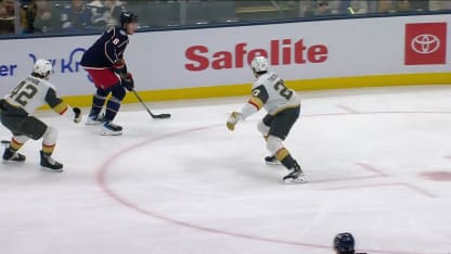 VGK@CBJ: Coyle scores goal against Carter Hart