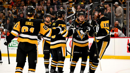 Novak capitalizes on early power play