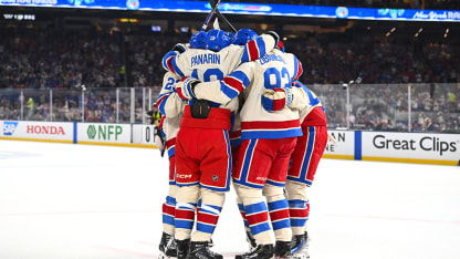 Rangers score two goals in 1:04