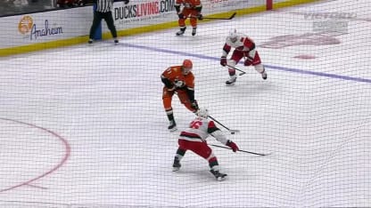 Carlsson snipes it home on the rush