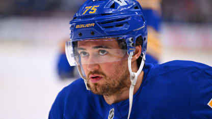 Timmins aux Sabres, Clifton aux Penguins