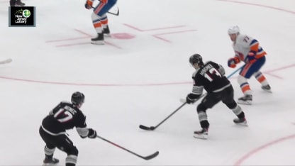 Hischier bat Sorokin dans la lucarne