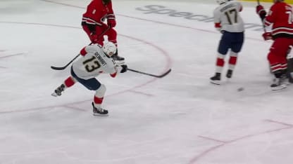 Reinhart bat Martin d'un tir précis