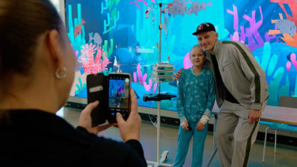 Global Series: Hintz Visits Children's Hospital