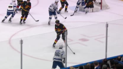 TBL@VAN: Kucherov marque un but contre Kevin Lankinen