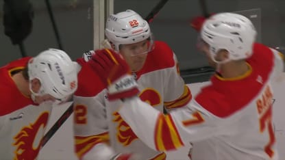 Strome strikes on rush for 500th point