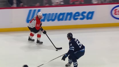 PHI@WPG: Martone scores goal against Connor Hellebuyck