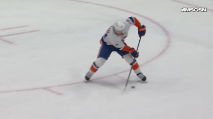 NYI@WSH: Barzal scores goal against Clay Stevenson