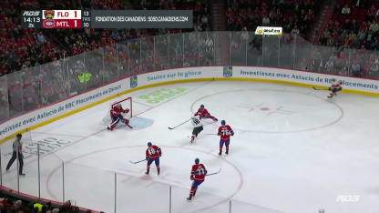 Bond capricieux, mais Dobes sauve la mise