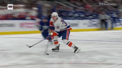 Un premier but dans la LNH pour MacLean