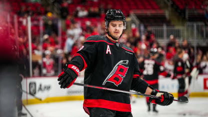 Aho teki viisi tehopistettä Hurricanesille