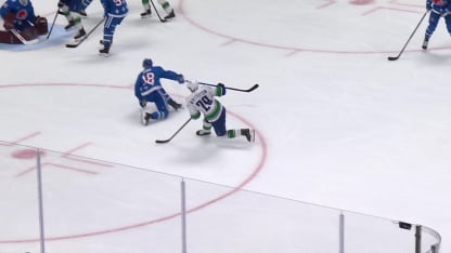 M. Pettersson restores Canucks' lead late