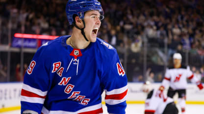 V češtině: Chmelařova bekhendová dorážka