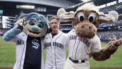 hakstol mascots