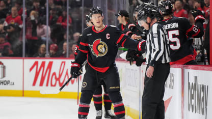 Tkachuk grabs the lead