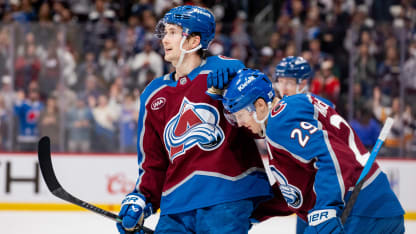 MacKinnon poskočil na metu 1100 bodů