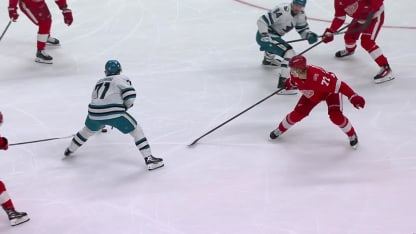 Smith salue son retour au jeu avec un but