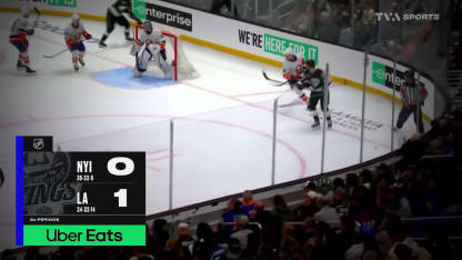 Sorokin vole un but à Kempe avec son bâton