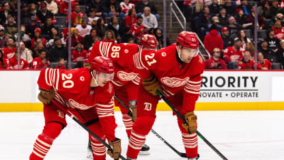 RECAP: Danielson makes NHL debut in Detroit’s 5-1 loss to Chicago