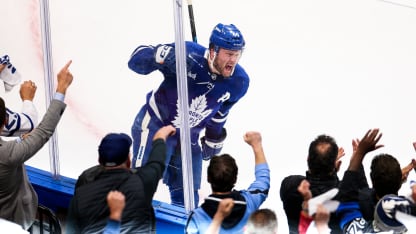 Rielly rips it home
