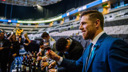 2018-sampling-with-the-sharks-foundation-pavelski-web