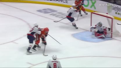 Trouba marque son 1er but avec Anaheim