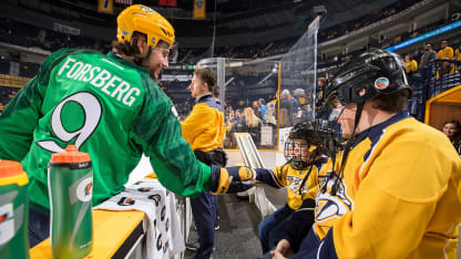 WPGvsNSH_forsberg_highfivegreen