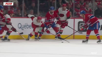 Jake Evans marque un but c. les Hurricanes de la Caroline