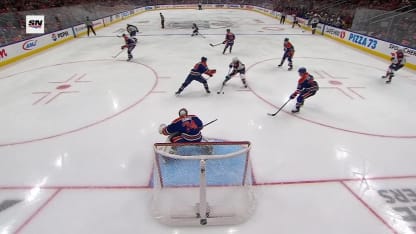 Burns prépare le but de Drury