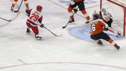 CAR@PHI: Nadeau scores goal against Dan Vladar