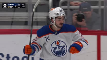 EDM@PIT: Savoie scores goal against Stuart Skinner