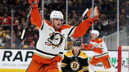 Leo Carlsson avgjorde för Anaheim Ducks på övertid