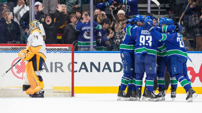 Hronek ties it up with 1:00 left in 3rd