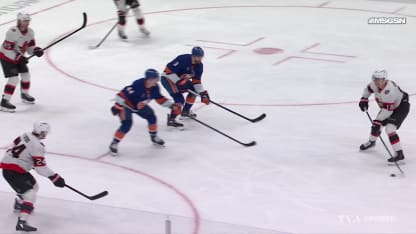 Sanderson porte un coup dur aux Islanders