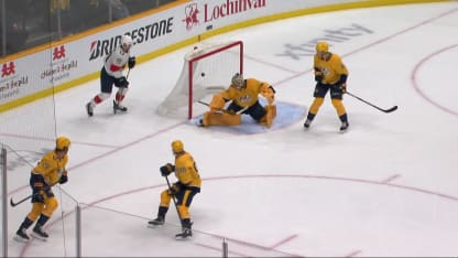 Forsling surprend Saros du côté rapproché