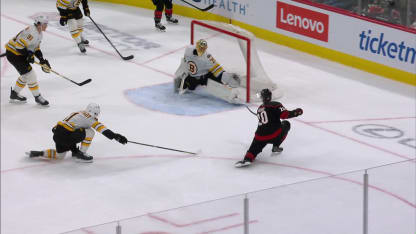 Korpisalo torjuu Ahon yrityksen