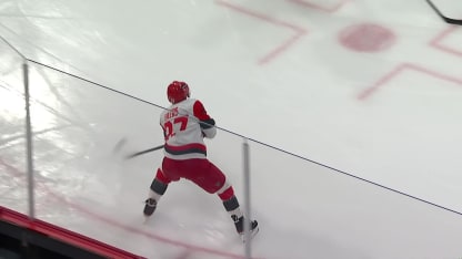 Seth Jarvis with a Powerplay Goal vs. Montréal Canadiens