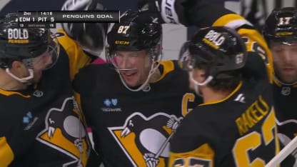 Crosby snaps home a sweet PPG