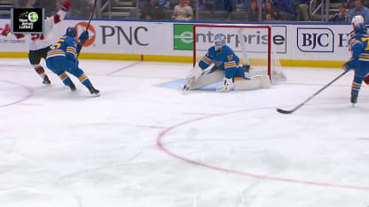 NJD@STL: Meier scores goal against Jordan Binnington