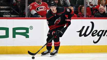 Necas in Art Ross Trophy race during fast start